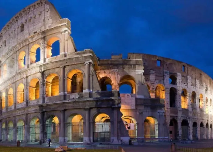 Apartment Three Separate Homes In Historic Areas Of Rome, Two Next To The Colosseum, One Next To The Vatican, Both Near Metro Stations Rom